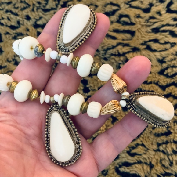 HANDMADE NECKLACE -VINTAGE TRIBAL BONE NEW CONDITION - BOHEMIAN VIBE - Picture 8 of 11